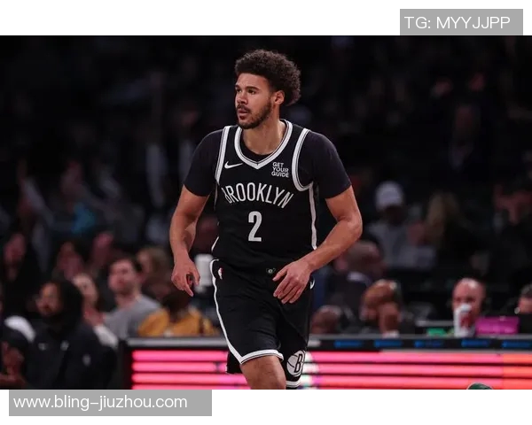 卡梅隆约翰逊状态回暖三分球火力全开助球队赢得关键胜利